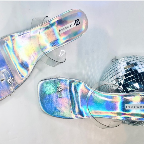 🪩Ellemenno “FANTASMA” Holographic heel sandals. 🪩 - Picture 2 of 9